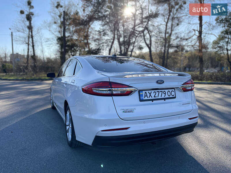 Седан Ford Fusion 2019 в Харькове