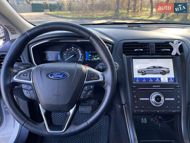 Седан Ford Fusion 2019 в Харькове