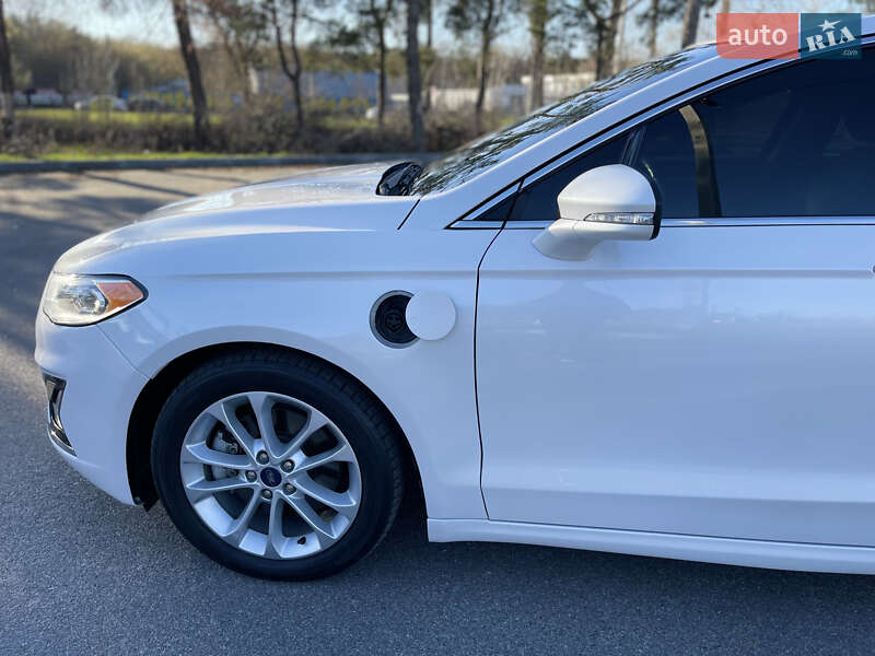 Седан Ford Fusion 2019 в Харькове