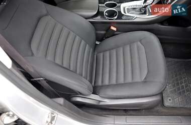 Седан Ford Fusion 2013 в 
