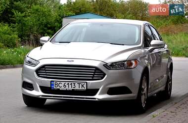 Седан Ford Fusion 2013 в 