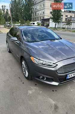Седан Ford Fusion 2012 в 