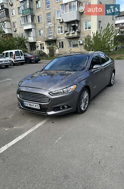 Седан Ford Fusion 2012 в 