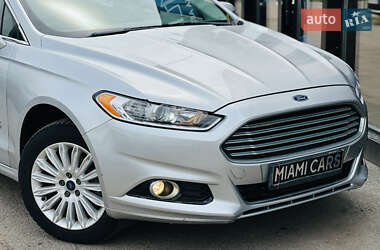 Седан Ford Fusion 2014 в 