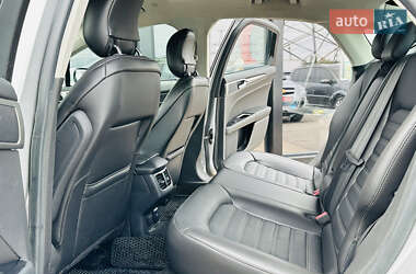 Седан Ford Fusion 2014 в 