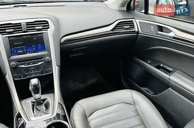 Седан Ford Fusion 2014 в 