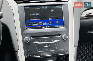 Седан Ford Fusion 2014 в 