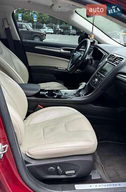 Седан Ford Fusion 2014 в 