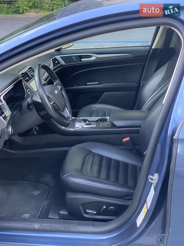 Седан Ford Fusion 2018 в Днепре