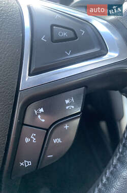Седан Ford Fusion 2018 в 