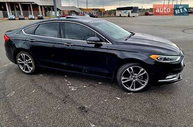 Седан Ford Fusion 2017 в 