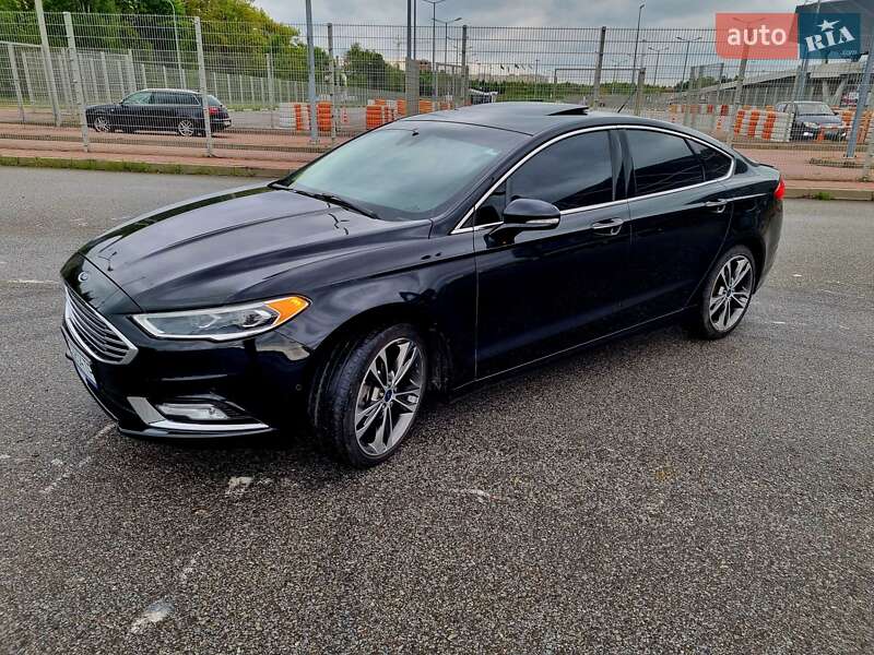Седан Ford Fusion 2017 в Львові