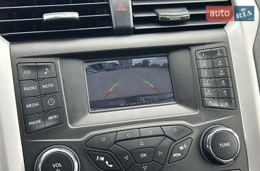 Седан Ford Fusion 2014 в 