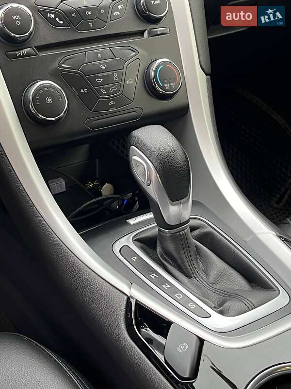Седан Ford Fusion 2015 в Киеве фото 11 Седан Ford Fusion 2015 в Киеве
