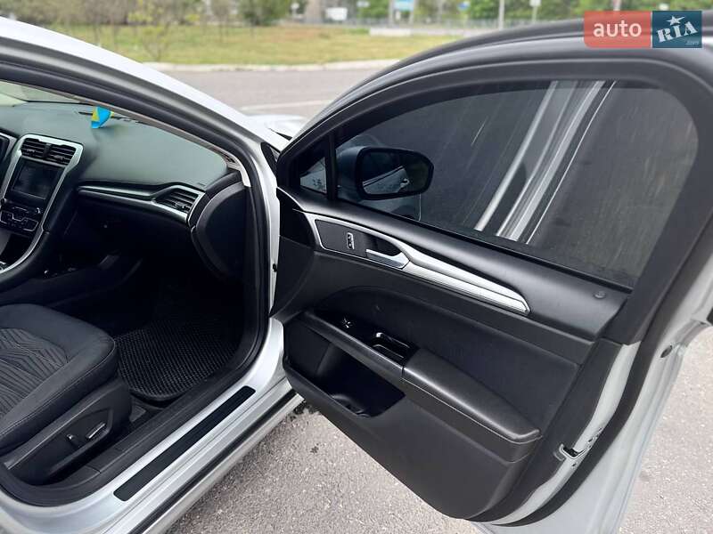 Седан Ford Fusion 2015 в Николаеве