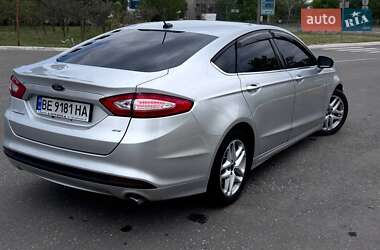 Седан Ford Fusion 2015 в 
