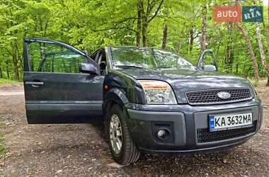 Хэтчбек Ford Fusion 2006 в 