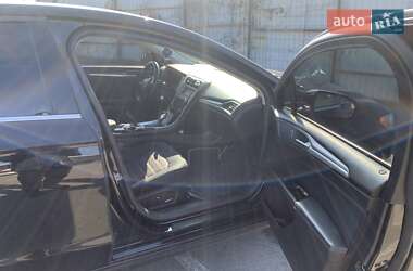 Седан Ford Fusion 2015 в 