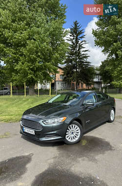 Седан Ford Fusion 2014 в 