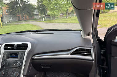 Седан Ford Fusion 2014 в 