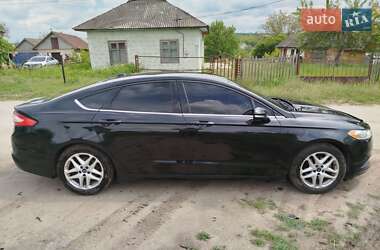 Седан Ford Fusion 2013 в 