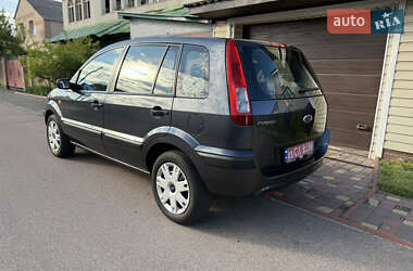 Хэтчбек Ford Fusion 2008 в 