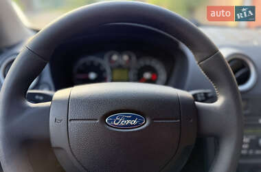 Хэтчбек Ford Fusion 2008 в 