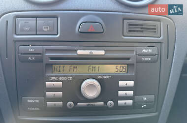 Хэтчбек Ford Fusion 2008 в 
