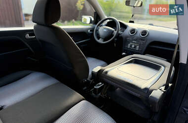 Хэтчбек Ford Fusion 2008 в 