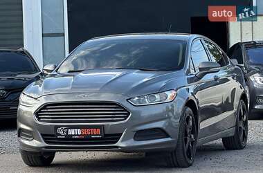 Седан Ford Fusion 2014 в 