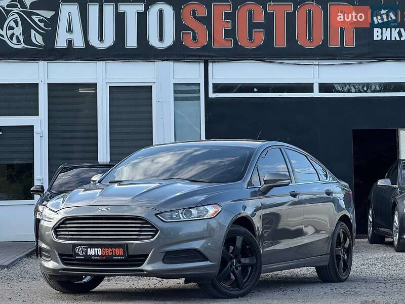 Седан Ford Fusion 2014 в 