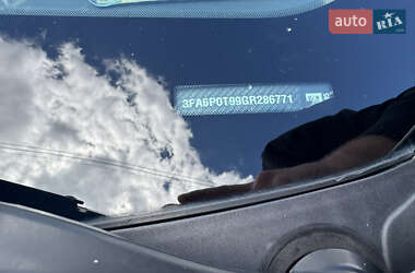Седан Ford Fusion 2015 в 
