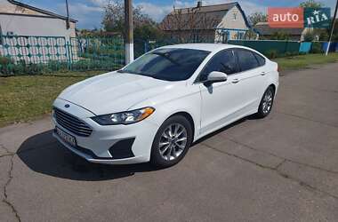 Седан Ford Fusion 2019 в Києві