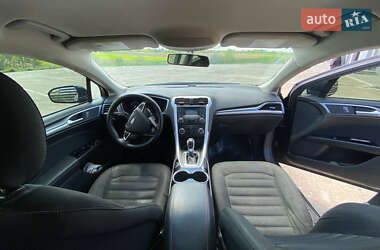 Седан Ford Fusion 2014 в 