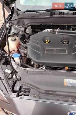 Седан Ford Fusion 2019 в 
