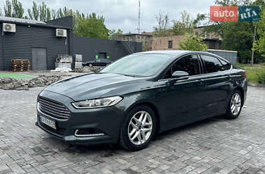 Седан Ford Fusion 2015 в Кривому Розі