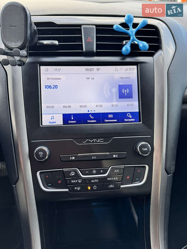 Седан Ford Fusion 2018 в Луцке