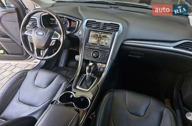 Седан Ford Fusion 2014 в 