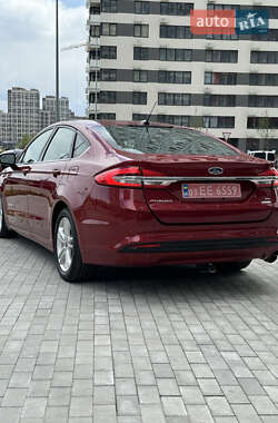 Седан Ford Fusion 2017 в 