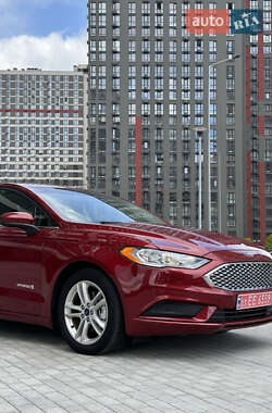 Седан Ford Fusion 2017 в 
