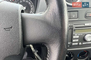 Хэтчбек Ford Fusion 2007 в 