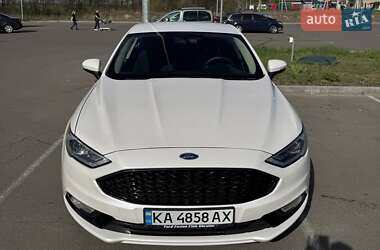 Седан Ford Fusion 2017 в 