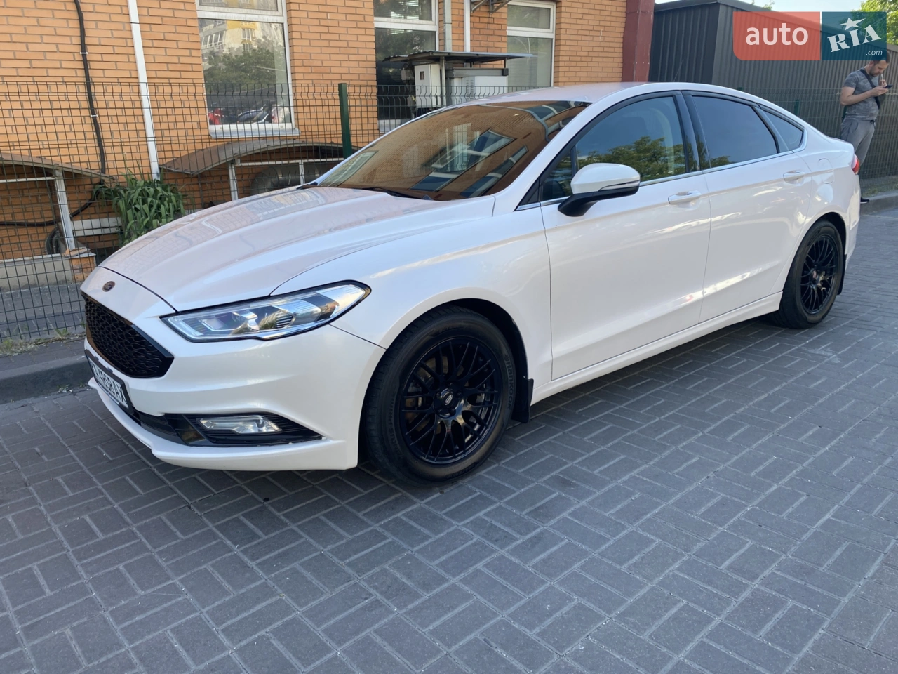 2016 Ford Fusion - мініатюра 23