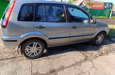 Хэтчбек Ford Fusion 2005 в 