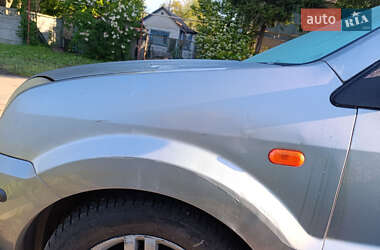 Хэтчбек Ford Fusion 2005 в 