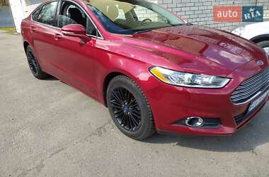 Седан Ford Fusion 2016 в 