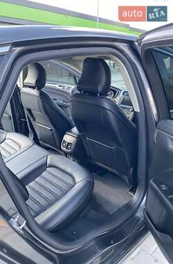Седан Ford Fusion 2017 в 