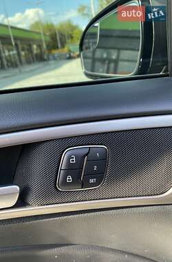 Седан Ford Fusion 2017 в 