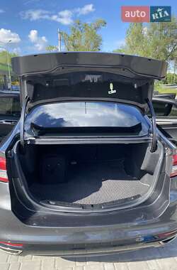 Седан Ford Fusion 2017 в 