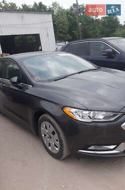 Седан Ford Fusion 2017 в 